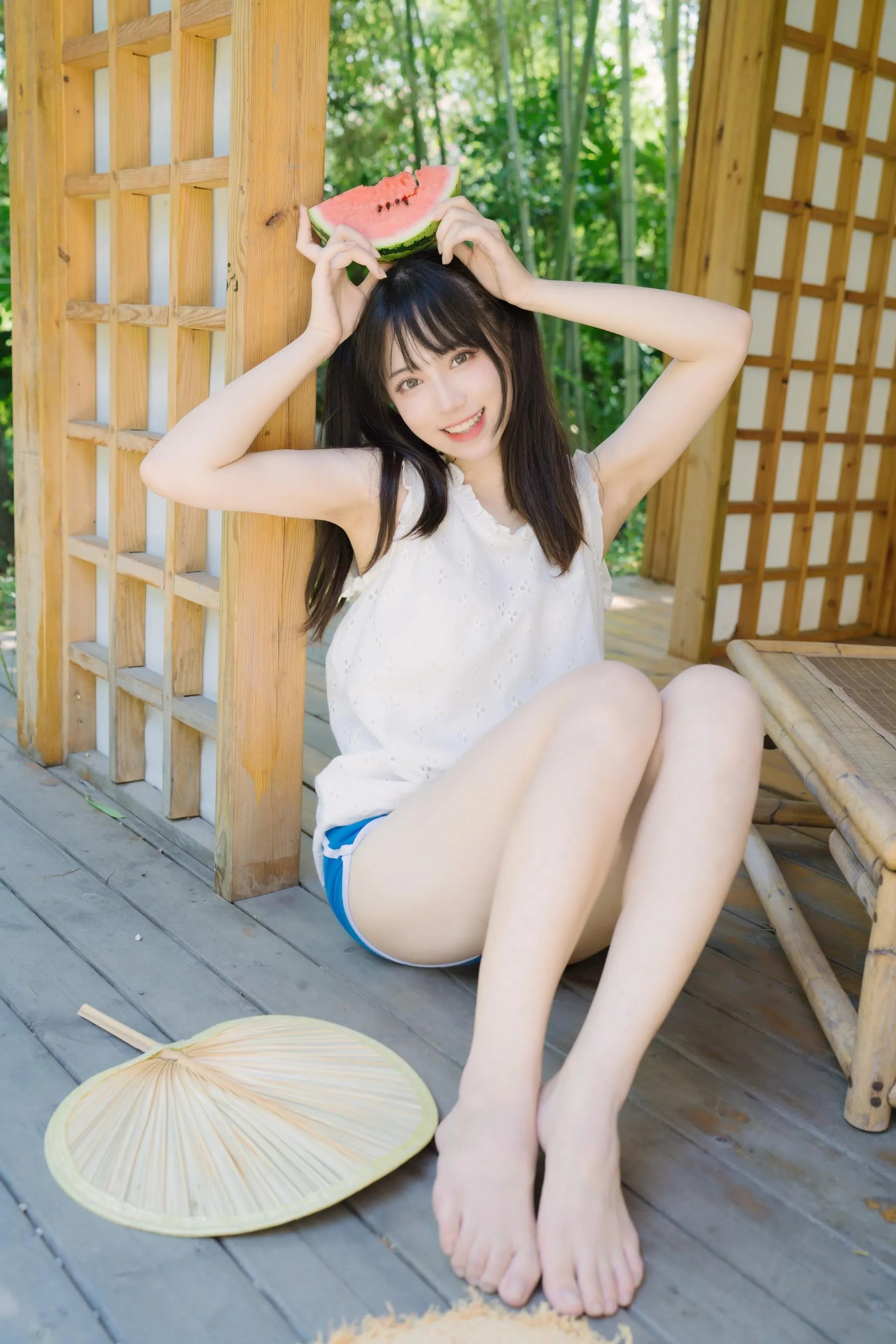 [YITUYU艺图语]2022.09.05 夏日少女与西瓜 贰加六 [39P]插图
